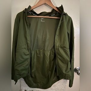Nike Women’s Windbreaker